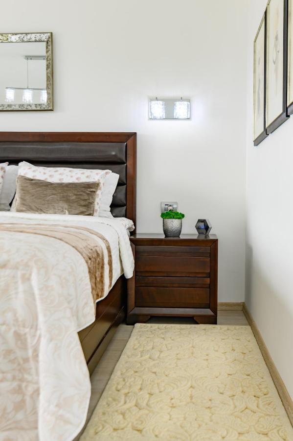 Luxury Apartment Avantgarden 3 Μπρασόβ Εξωτερικό φωτογραφία